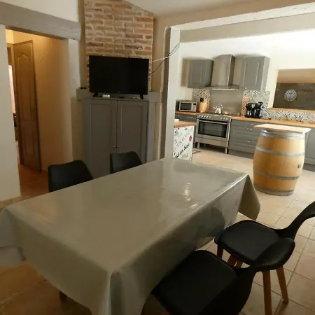 Léon, 3 Pièces, 4 Personnes - Fr-1-360-526 Casa vacanze