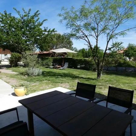 Léon, 3 Pièces, 4 Personnes - Fr-1-360-526 *